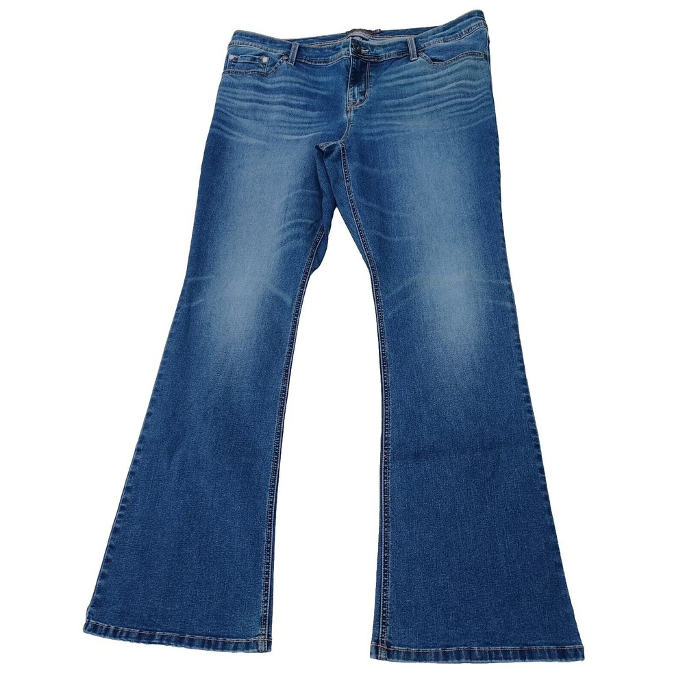 👖 Torrid Women's Blue Boot Cut Jeans, 18 Tall 👖